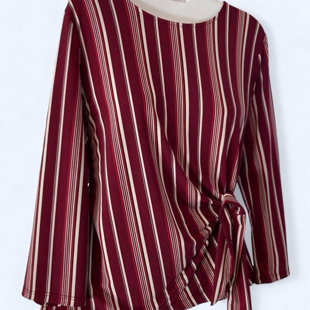 Burgundy and white striped tie front top approx M